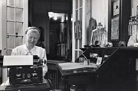 Marianne Moore typing